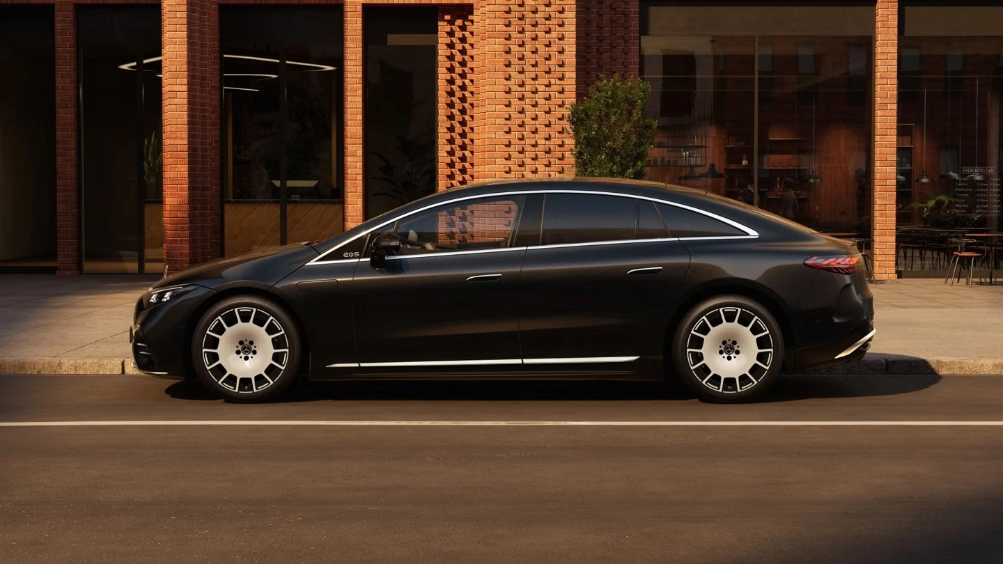 Mercedes-Benz Releases 2027 EQS, Featuring Upgraded 800V Architecture, Steer-by-Wire Tech